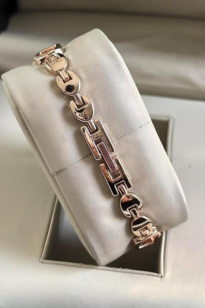 Rosegold Color Luxury White Dial Square Case Stone Studded Brecelet Strap Quartz Analog Wrist Watches For Women'S Girls Miss Ladies Pack Of 1