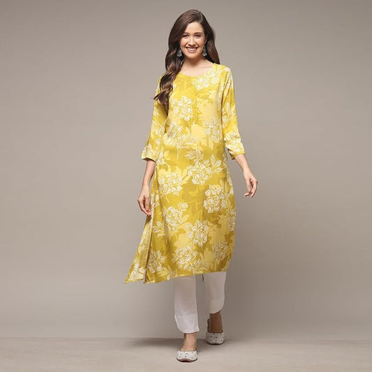 Women Rayon Regular Fit Liva Straight Printed Kurta